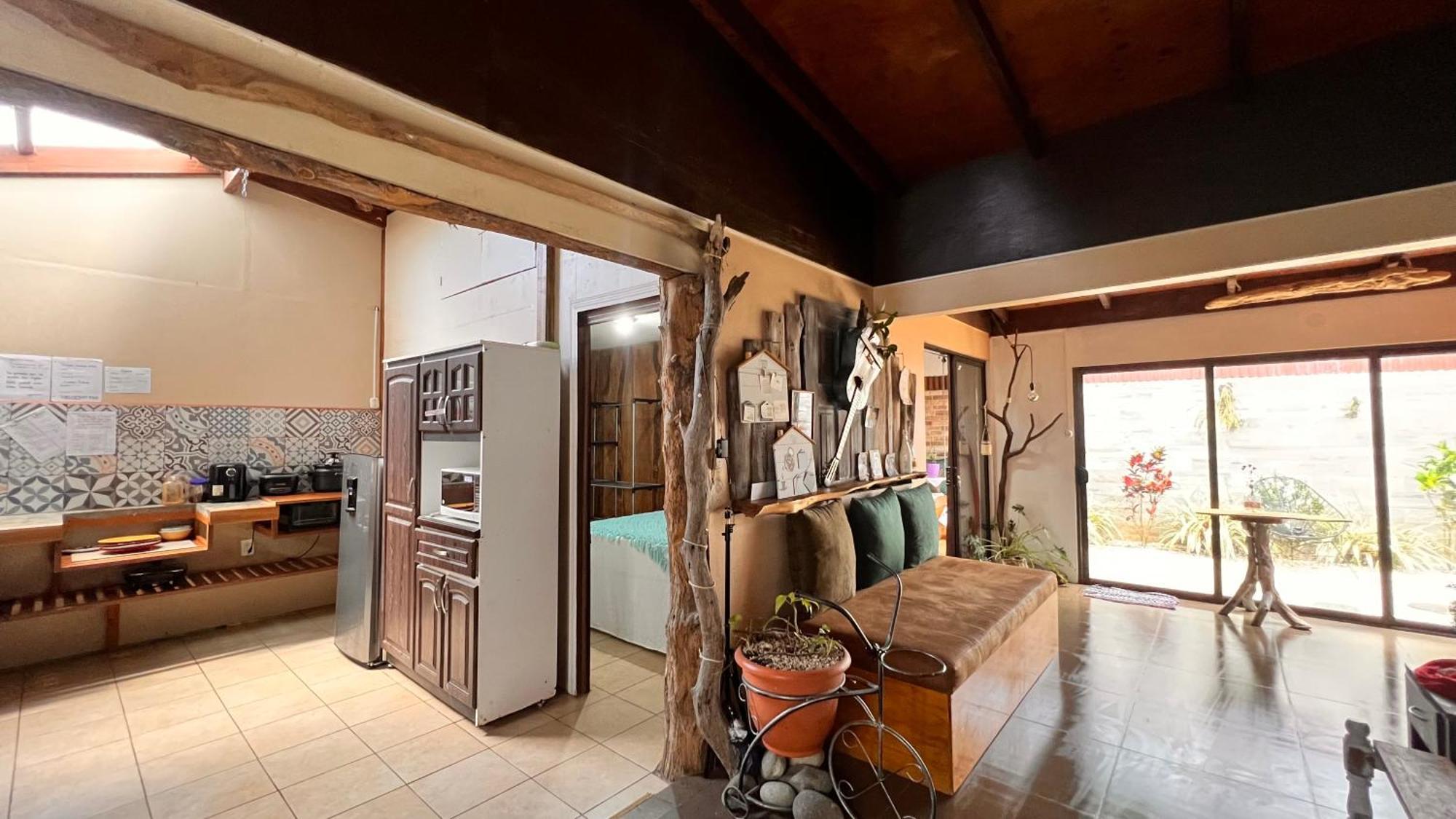 Chillout House Bed & Breakfast Monteverde Exterior photo
